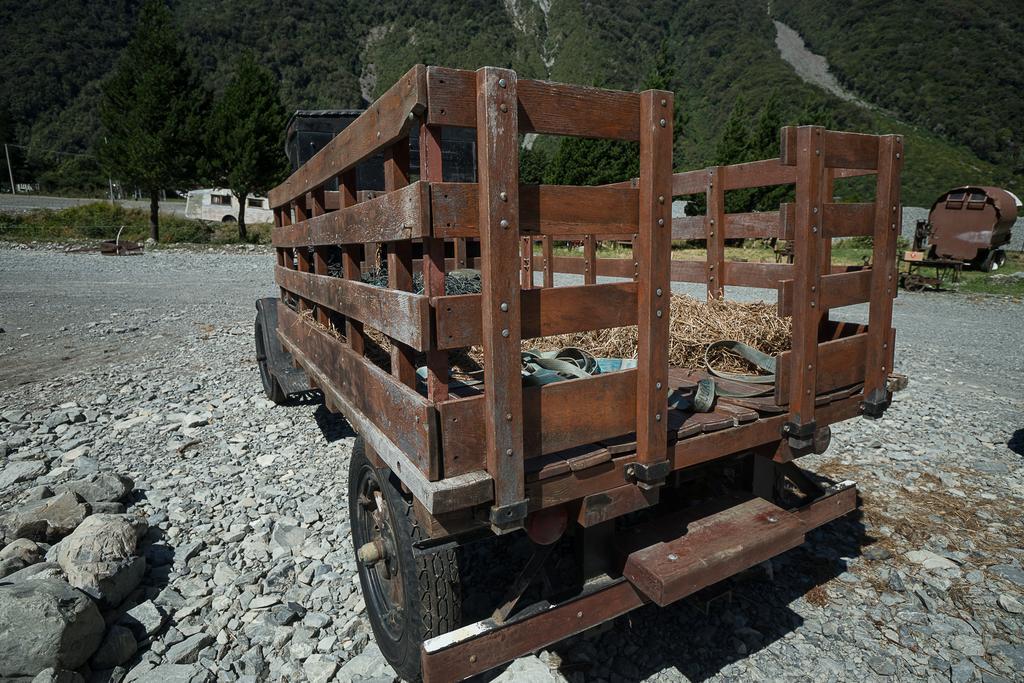 Otira Stagecoach Hotel Bagian luar foto